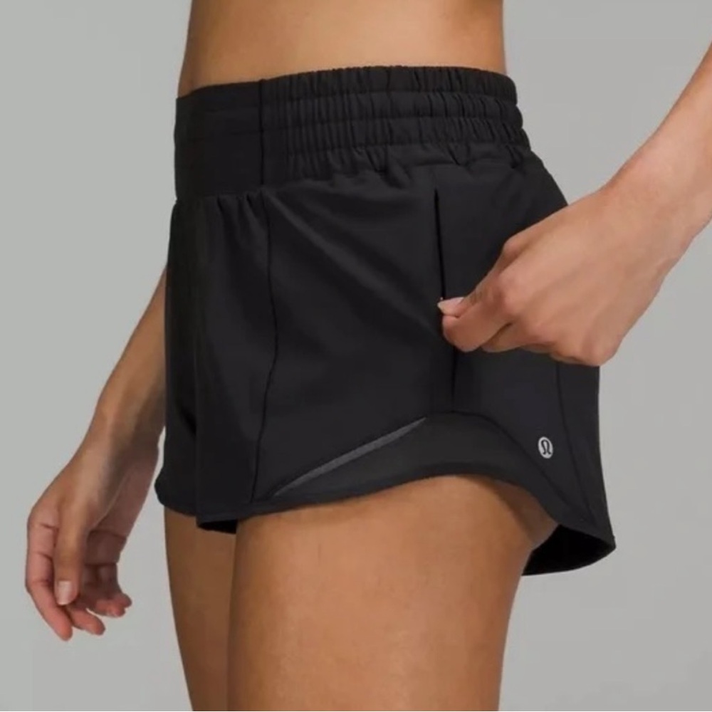 Lululemon Hotty Hot Shorts 2.5” High-Rise Black